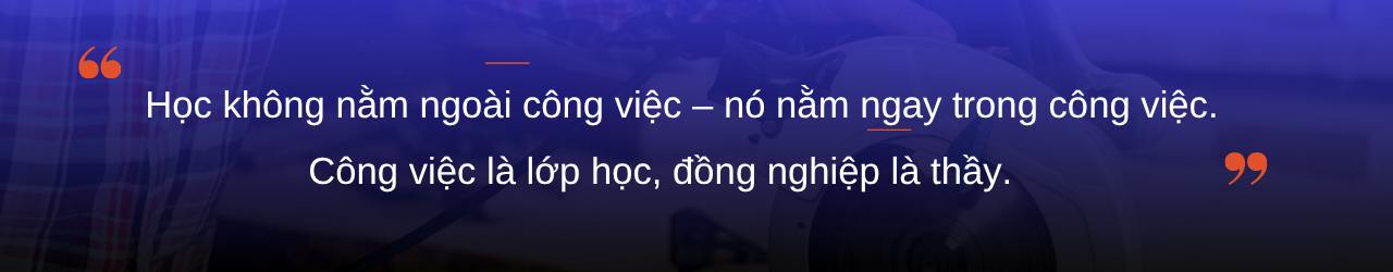 Orange Professional Construction Carpentry Company Presentation (3)